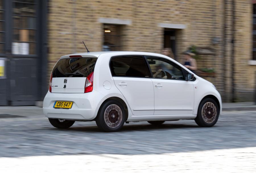  Seat Mii by MANGO 5-Door 2016 года  (UK) (фото 19 из 30)